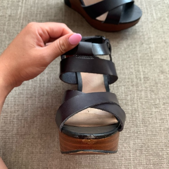 SOLD — ALDO Narducci Wedge - Picture 4 of 10